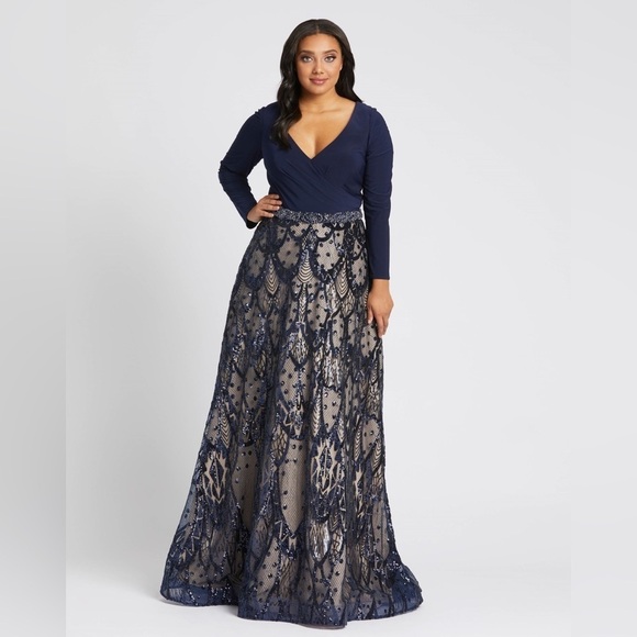 Mac Duggal 67241 NWT Two Tone Embellished Wrap Over Long Sleeve Gown - Picture 1 of 6